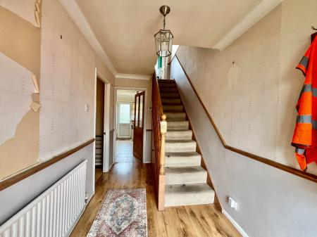 3 bedroom Semi-detached house for sale in Wroxall Drive, Grantham, NG31