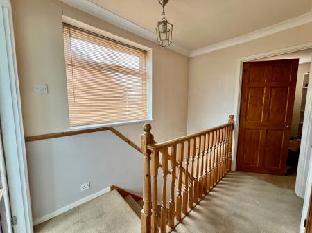 3 bedroom Semi-detached house for sale in Wroxall Drive, Grantham, NG31