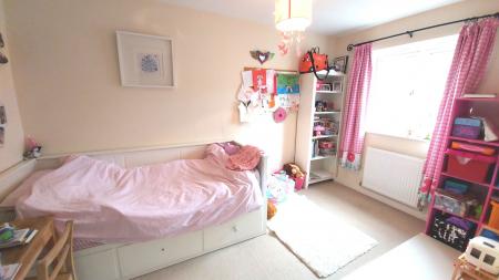 3 bedroom Terraced House for sale in Tom Childs Close, Grantham, NG31