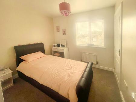 3 bedroom Terraced House for sale in Ermine Street, Ancaster, NG32