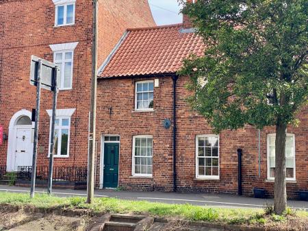 North Parade, Grantham, NG31