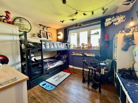 4 bedroom Detached house for sale in SOLD BY NEWTON FALLOWELL - Meadows Close, Long Bennington