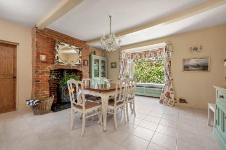 6 bedroom Detached house for sale in Church Lane, Brandon, NG32