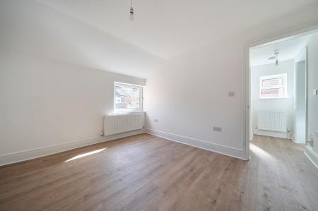 4 bedroom Semi-detached house for sale in South Parade, Grantham, NG31