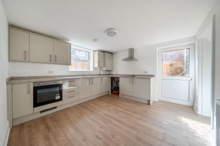 4 bedroom Semi-detached house for sale in South Parade, Grantham, NG31