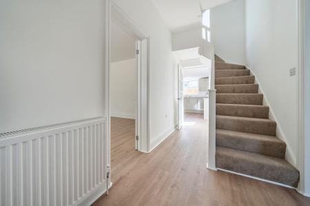 4 bedroom Semi-detached house for sale in South Parade, Grantham, NG31