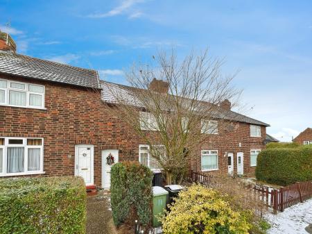 2 bedroom Terraced House for sale in Cowes Road, Grantham, NG31