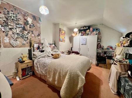2 bedroom Terraced House for sale in Cowes Road, Grantham, NG31