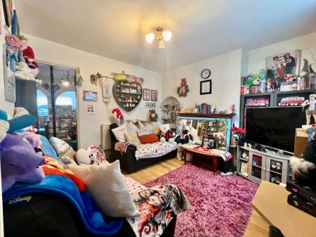 2 bedroom Terraced House for sale in Cowes Road, Grantham, NG31