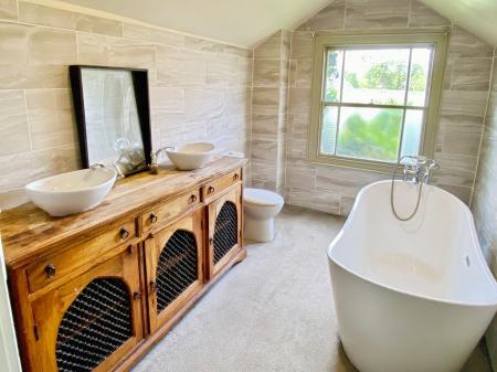 4 bedroom Character Property for sale in Barrowby Road, Grantham, NG31
