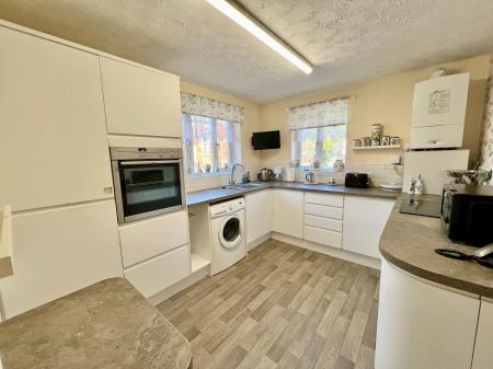 2 bedroom Flat for sale in Premier Court, Grantham, NG31