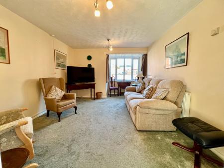 2 bedroom Flat for sale in Premier Court, Grantham, NG31