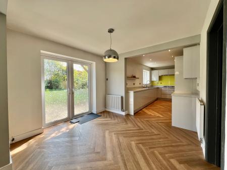 4 bedroom Detached house for sale in Rosedale Drive, Grantham, NG31