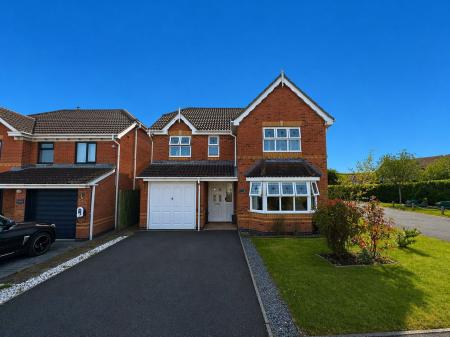 4 bedroom Detached house for sale in Cotswold Drive, Gonerby Hill Foot, NG31