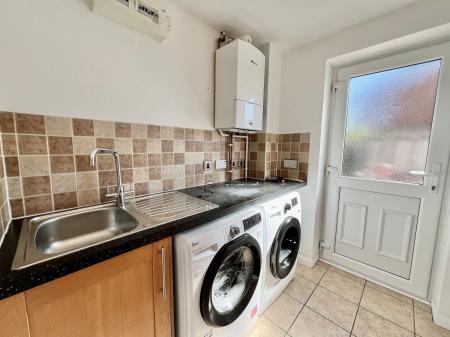 4 bedroom Detached house for sale in Cotswold Drive, Gonerby Hill Foot, NG31