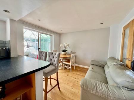 4 bedroom Detached house for sale in Cotswold Drive, Gonerby Hill Foot, NG31