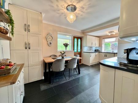 3 bedroom Semi-detached house for sale in SOLD BY NEWTON FALLOWELL - Gorse Rise, Grantham