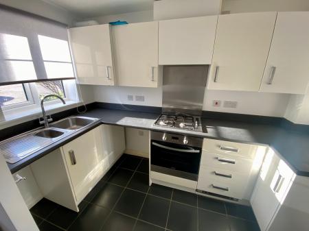 2 bedroom End of terrace house for sale in Hathersage Close, Grantham, NG31