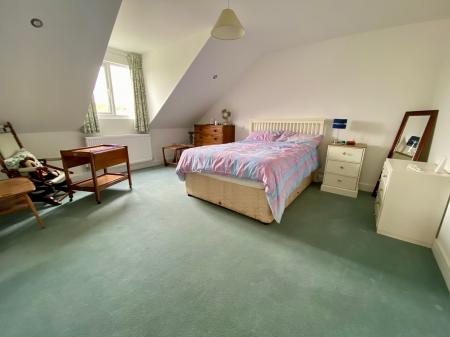 4 bedroom Semi-detached house for sale in Sedgebrook Road, Allington, NG32