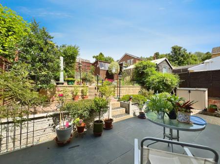 3 bedroom Semi-detached house for sale in Cold Harbour Lane, Grantham, NG31