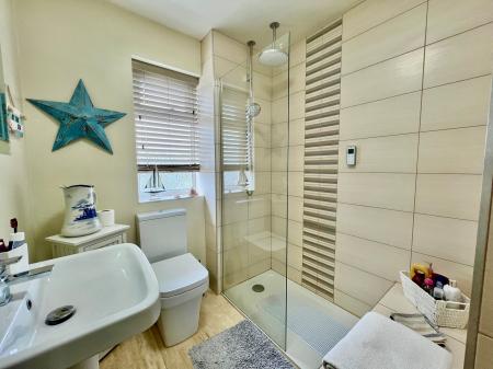 4 bedroom Detached house for sale in Worcester Road, Grantham, NG31