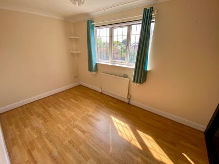 4 bedroom Detached house for sale in Bennington Close, Long Bennington, NG23