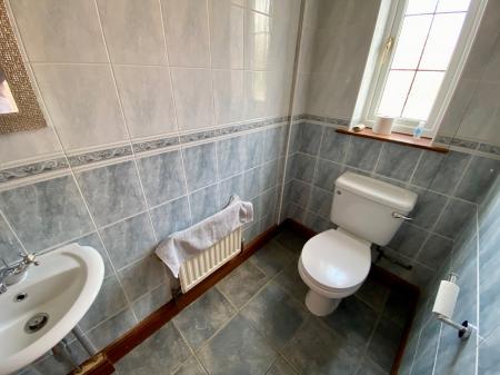 4 bedroom Detached house for sale in Bennington Close, Long Bennington, NG23