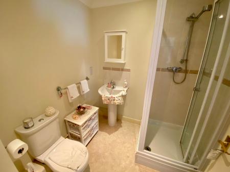2 bedroom Flat for sale in SOLD BY NEWTON FALLOWELL - Norman Leys, Beacon Lane