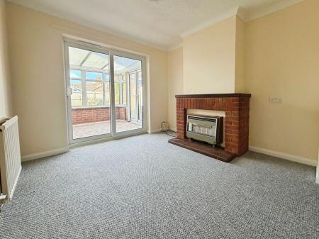 2 bedroom Detached bungalow for sale in Manchester Way, Grantham, NG31