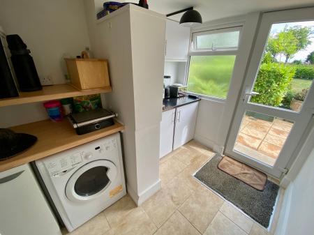3 bedroom Detached bungalow for sale in Main Street, Ingoldsby, NG33