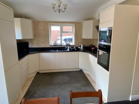 3 bedroom Detached bungalow for sale in Main Street, Ingoldsby, NG33