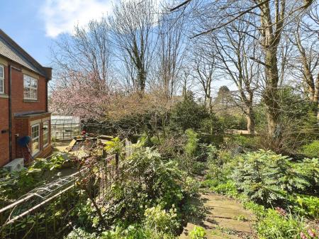 4 bedroom Detached house for sale in Cold Harbour Lane, Grantham, NG31