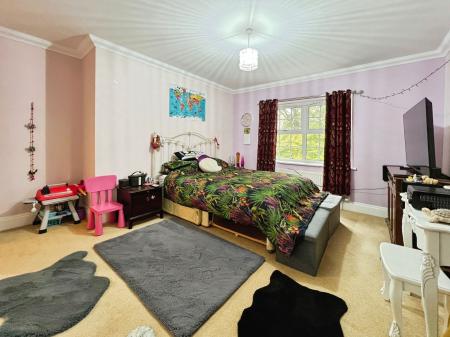 4 bedroom Detached house for sale in Cold Harbour Lane, Grantham, NG31