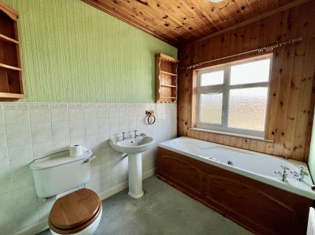 2 bedroom Semi-detached house for sale in SOLD BY NEWTON FALLOWELL - Harlaxton Road