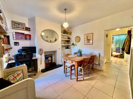 2 bedroom Terraced House for sale in SOLD BY NEWTON FALLOWELL - Sidney Street