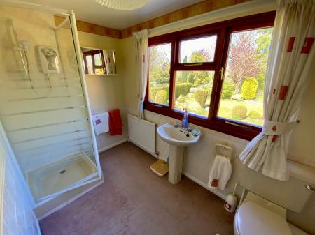 4 bedroom Detached house for sale in SOLD BY NEWTON FALLOWELL - Church Lane, Muston