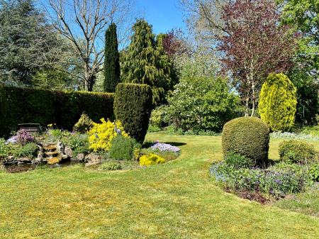 4 bedroom Detached house for sale in SOLD BY NEWTON FALLOWELL - Church Lane, Muston