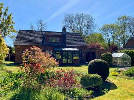 4 bedroom Detached house for sale in SOLD BY NEWTON FALLOWELL - Church Lane, Muston