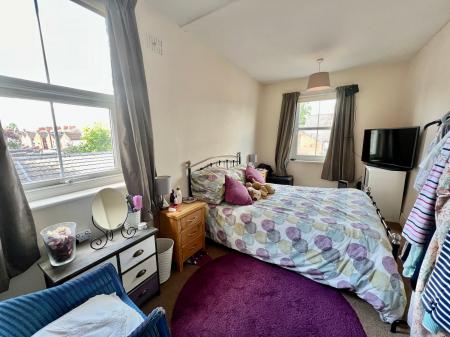 2 bedroom Flat for sale in Harlaxton Road, Grantham, NG31