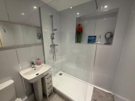 1 bedroom Semi-detached bungalow for sale in Rochester Drive, Grantham, NG31