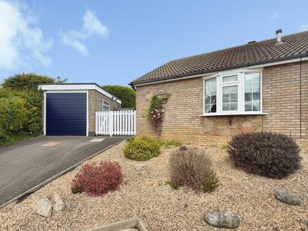 1 bedroom Semi-detached bungalow for sale in Rochester Drive, Grantham, NG31