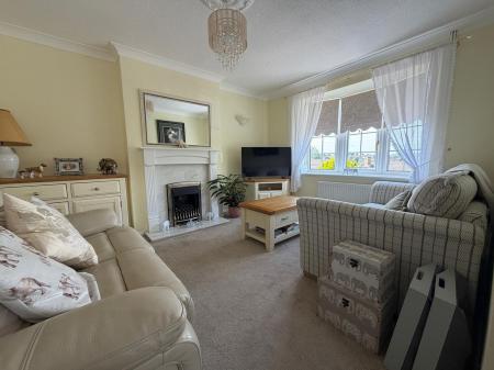 1 bedroom Semi-detached bungalow for sale in Rochester Drive, Grantham, NG31