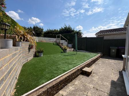 1 bedroom Semi-detached bungalow for sale in Rochester Drive, Grantham, NG31