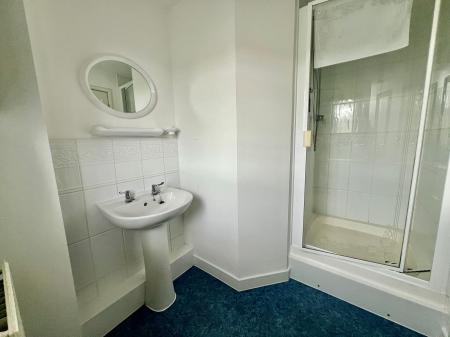 3 bedroom Detached house for sale in SOLD BY NEWTON FALLOWELL - Riber Close