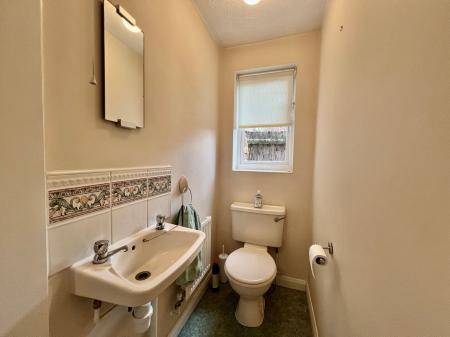 3 bedroom Detached house for sale in SOLD BY NEWTON FALLOWELL - Riber Close