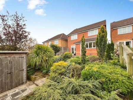 3 bedroom Detached house for sale in SOLD BY NEWTON FALLOWELL - Riber Close