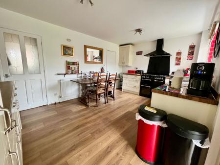 4 bedroom Detached house for sale in Reedings Road, Barrowby, NG32