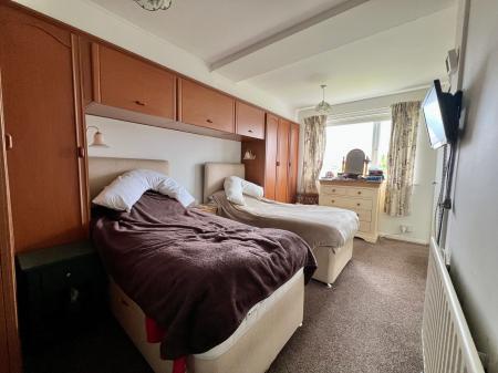 4 bedroom Detached house for sale in Reedings Road, Barrowby, NG32