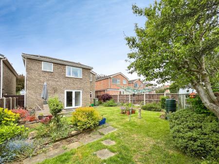 4 bedroom Detached house for sale in Reedings Road, Barrowby, NG32