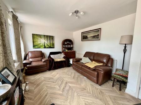 4 bedroom Detached house for sale in Reedings Road, Barrowby, NG32